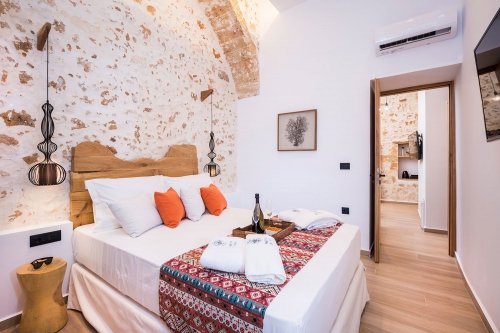 boutique suites chania old harbour