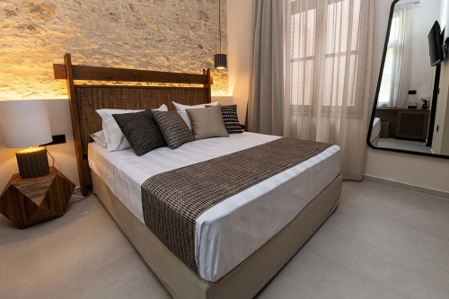boutique suites chania old harbour