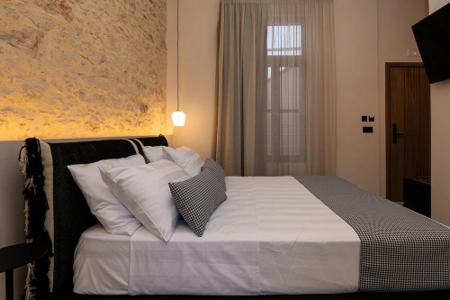 boutique suites chania old harbour